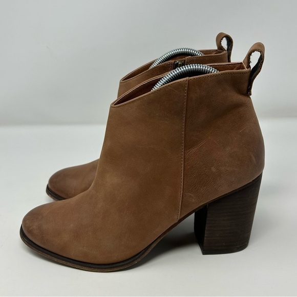 Nordstrom BP Tan Light Brown Leather Stacked Heel Ankle Boots Size 10 Comfort - Picture 5 of 14
